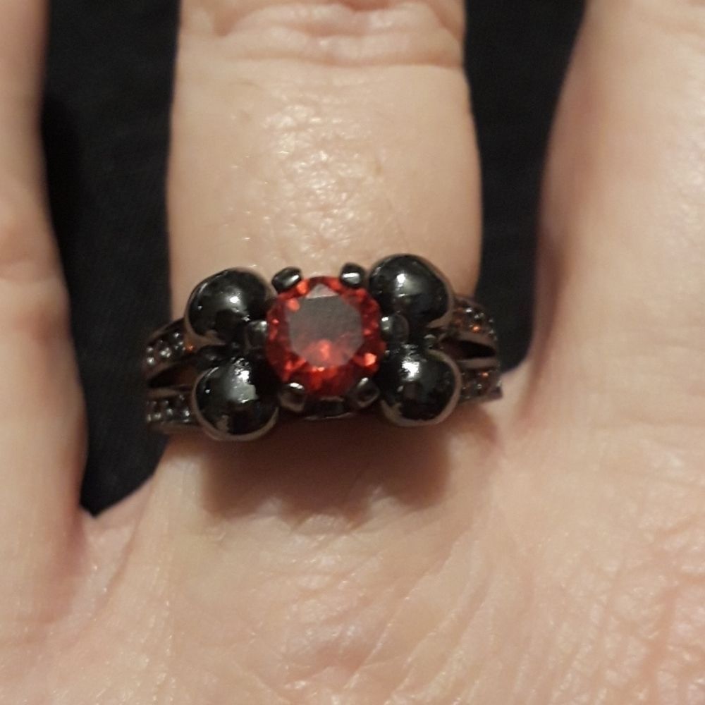 Unique Ruby & Black Gold Fashion Ring